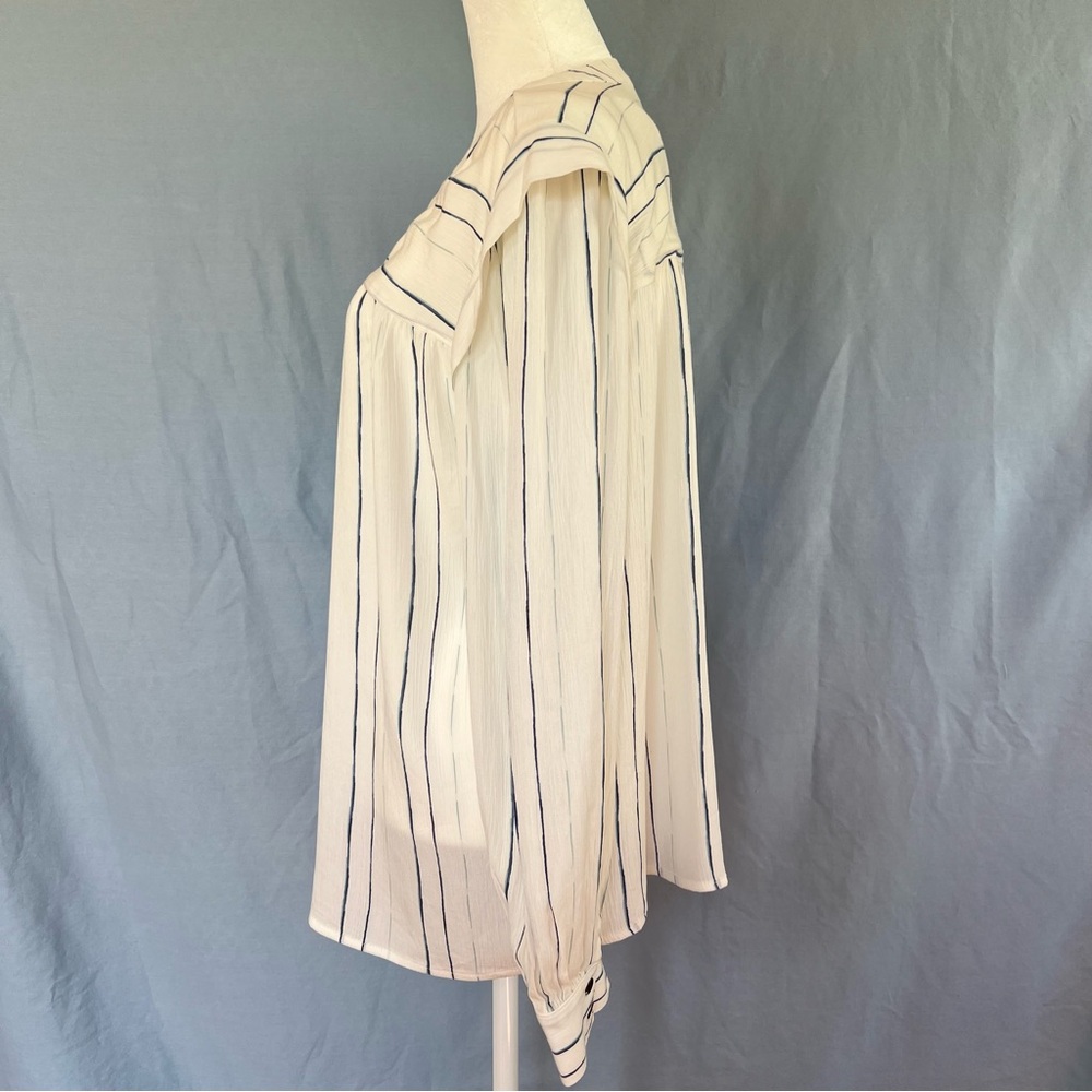 NWT Long Sleeve Button Down Top White w/Light & Dark Blue Stripes Sz L - Picture 3 of 11